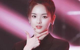 娱乐吃瓜君杨超越,从娱乐吃瓜到现象级偶像的蜕变之路